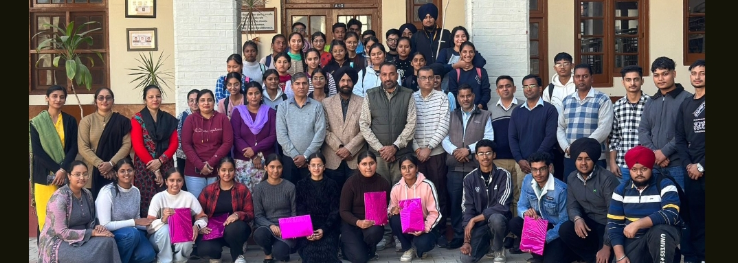 Creative competitions held for collegiate school students
